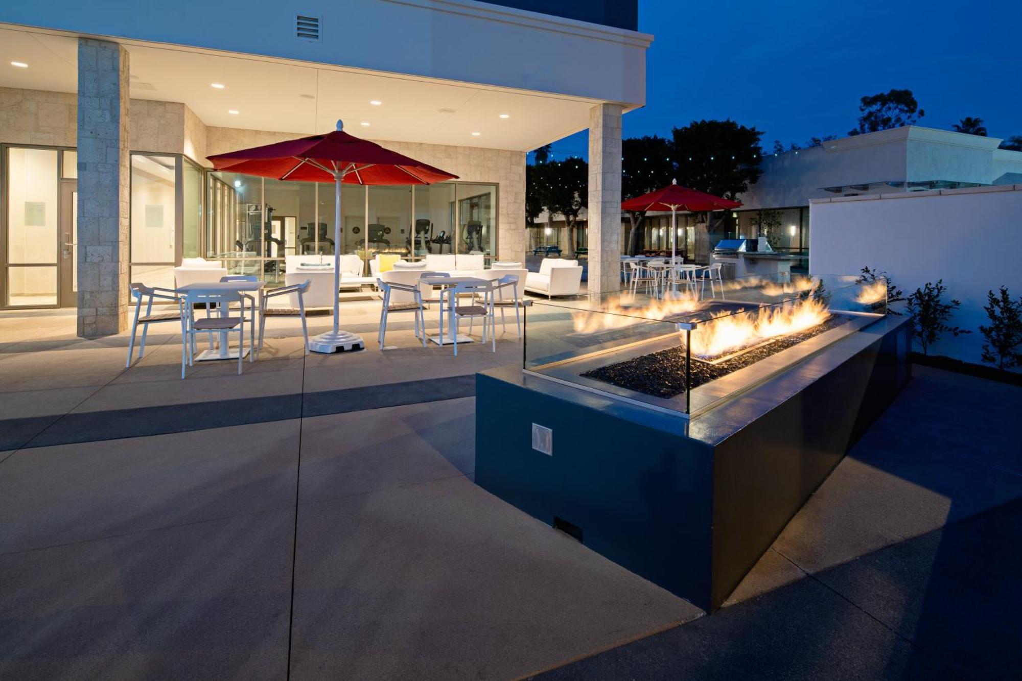 Holiday Inn Long Beach - Airport By Ihg Eksteriør bilde